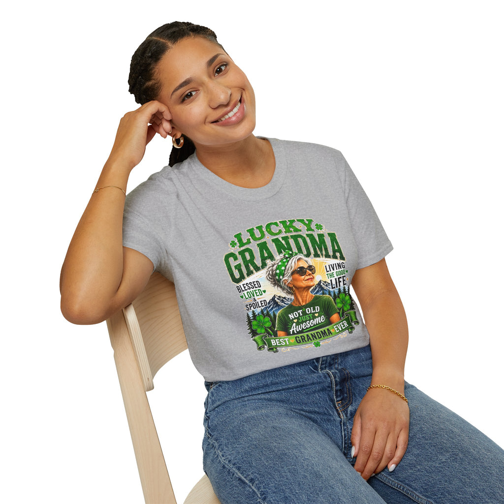 Lucky Grandma T-Shirt | Funny Grandma Shirt | Best Grandma Ever Tee | Grandma Gift | Vintage Grandma Graphic Tee | Gift for Nana | Mother's Day Shirt