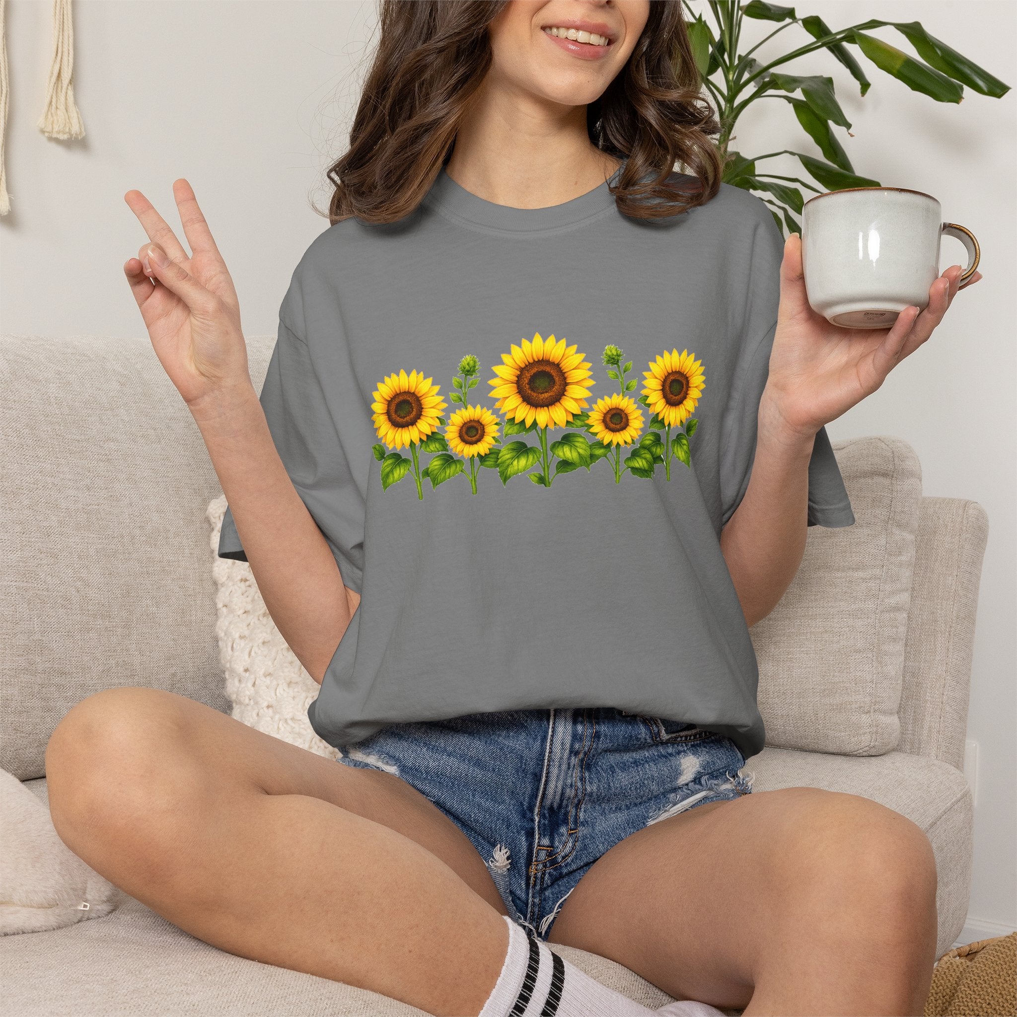 Sunflower Shirt for Women, Sunflower T-Shirt, Floral Graphic Tee, Botanical Shirt, Wildflower Tee, Comfort Colors 1717