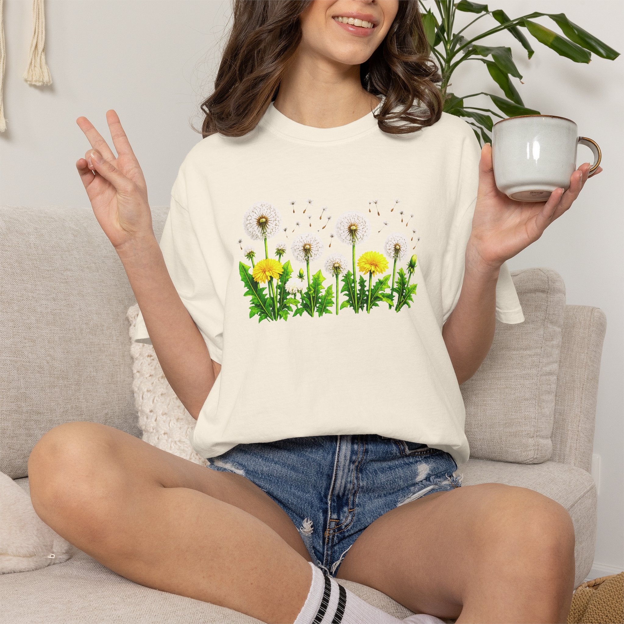 Dandelion Flower Shirt, Wildflower T-Shirt for Women, Botanical Graphic Tee, Spring Garden Shirt, Comfort Colors 1717
