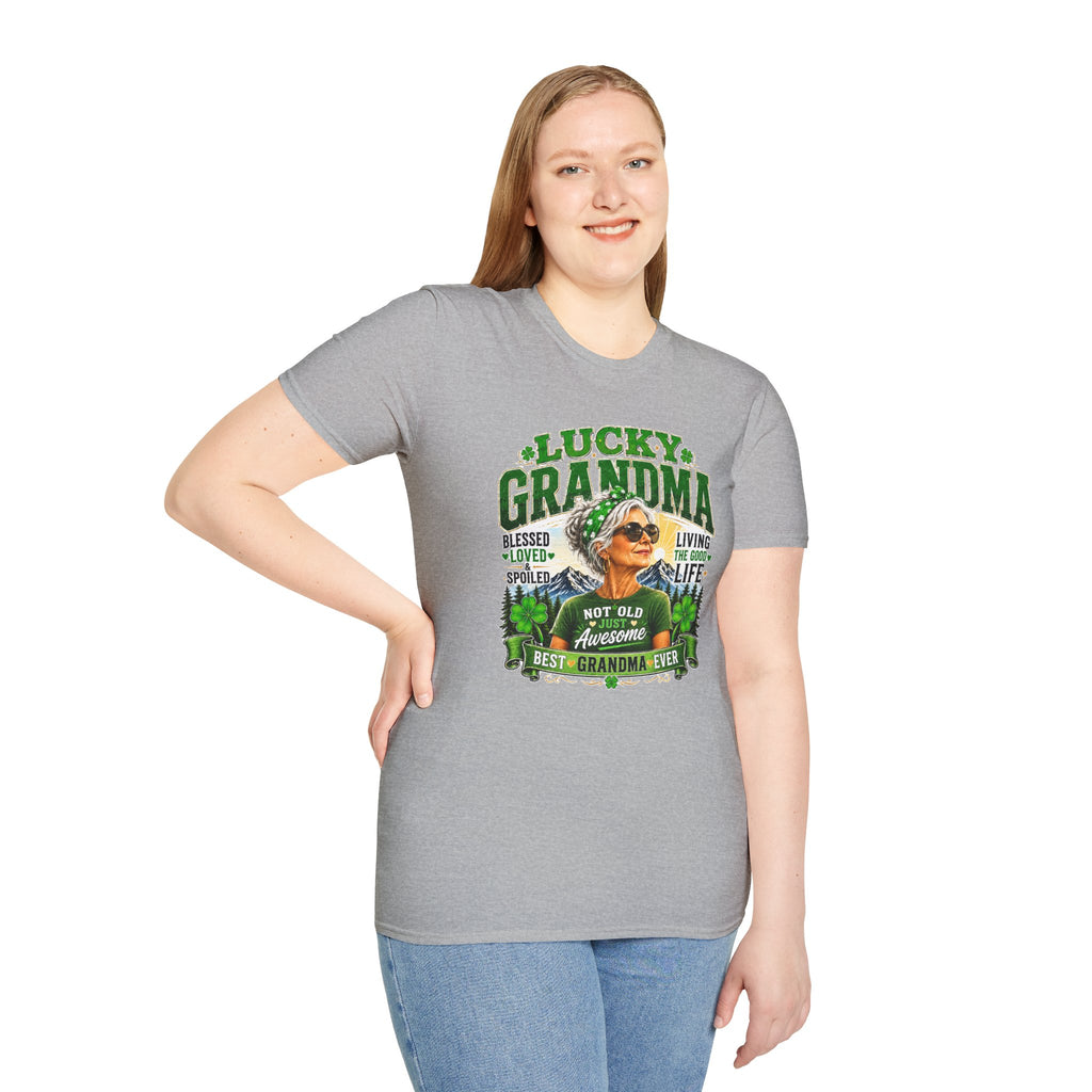 Lucky Grandma T-Shirt | Funny Grandma Shirt | Best Grandma Ever Tee | Grandma Gift | Vintage Grandma Graphic Tee | Gift for Nana | Mother's Day Shirt
