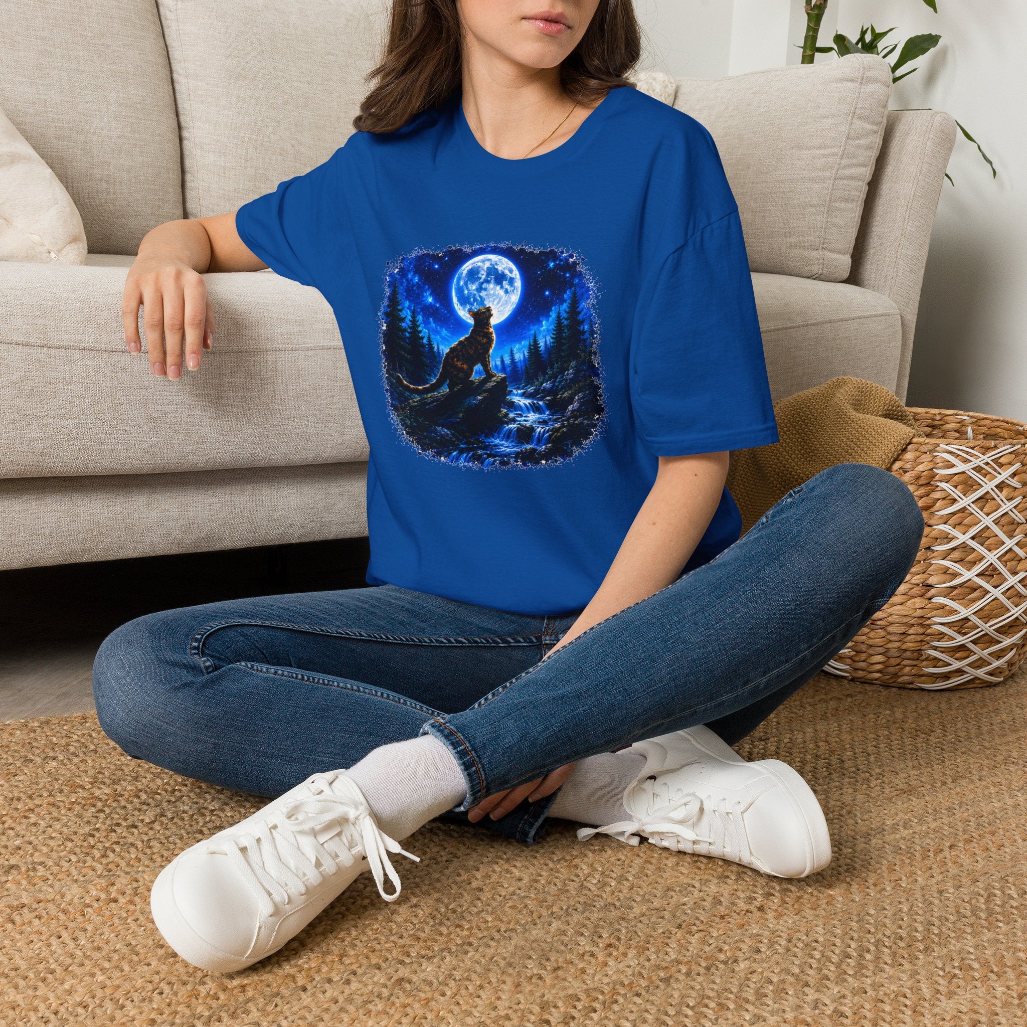 Cat Howl T-Shirt – Moonlit Night Graphic Tee