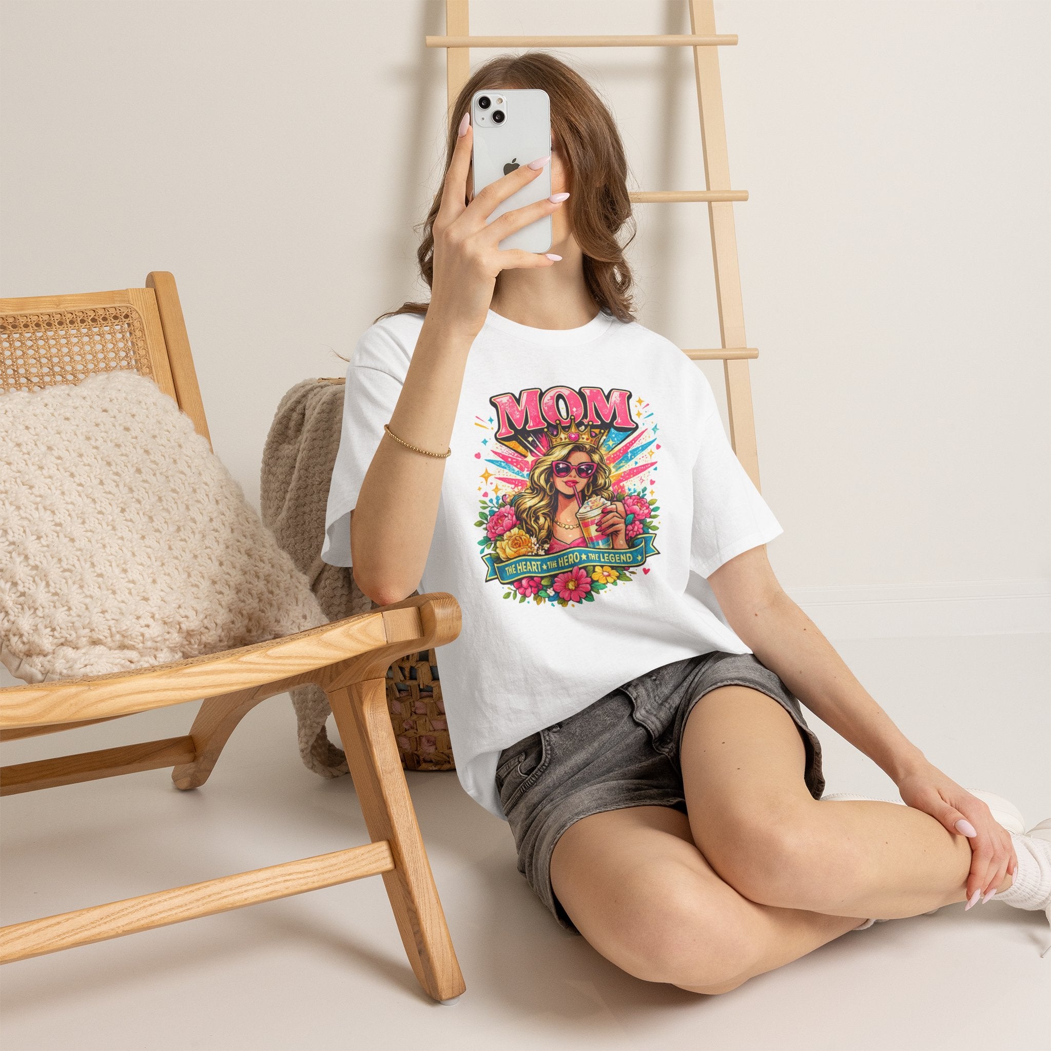 Mama Floral Shirt, Mom Graphic Tee, Gift for Mom, Colorful Vintage Mom T-Shirt, Cute Mama Shirt, Mother's Gift, Mom Life Tee