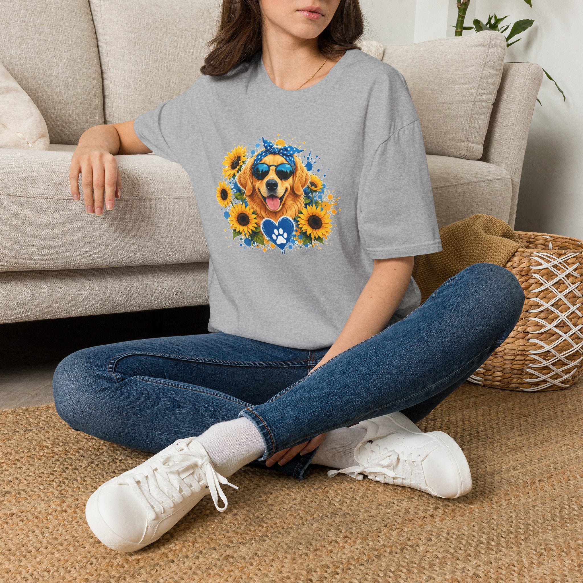 Golden Retriever Sunflower T-Shirt | Cute Dog Lover Shirt | Happy Puppy Graphic Tee | Floral Dog Mom Gift | Summer Unisex Tee