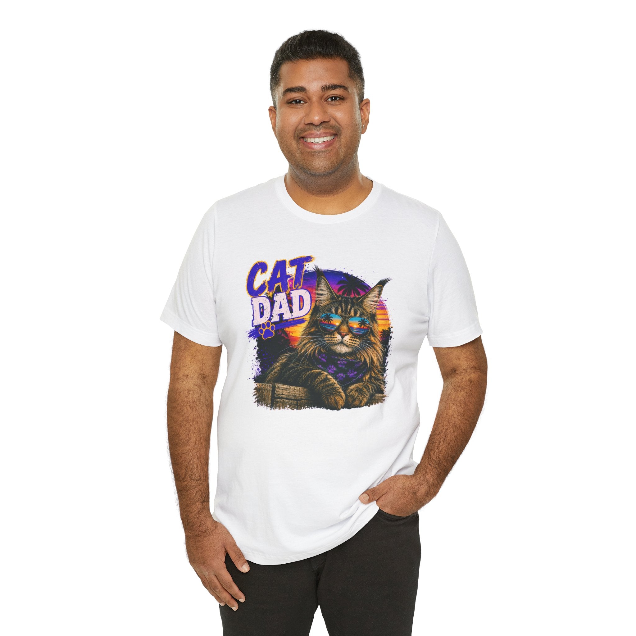 Cat Dad Maine Coon T-Shirt | Retro Sunset Cat Lover Shirt | Funny Cat Dad Gift | Vintage Graphic Tee for Men