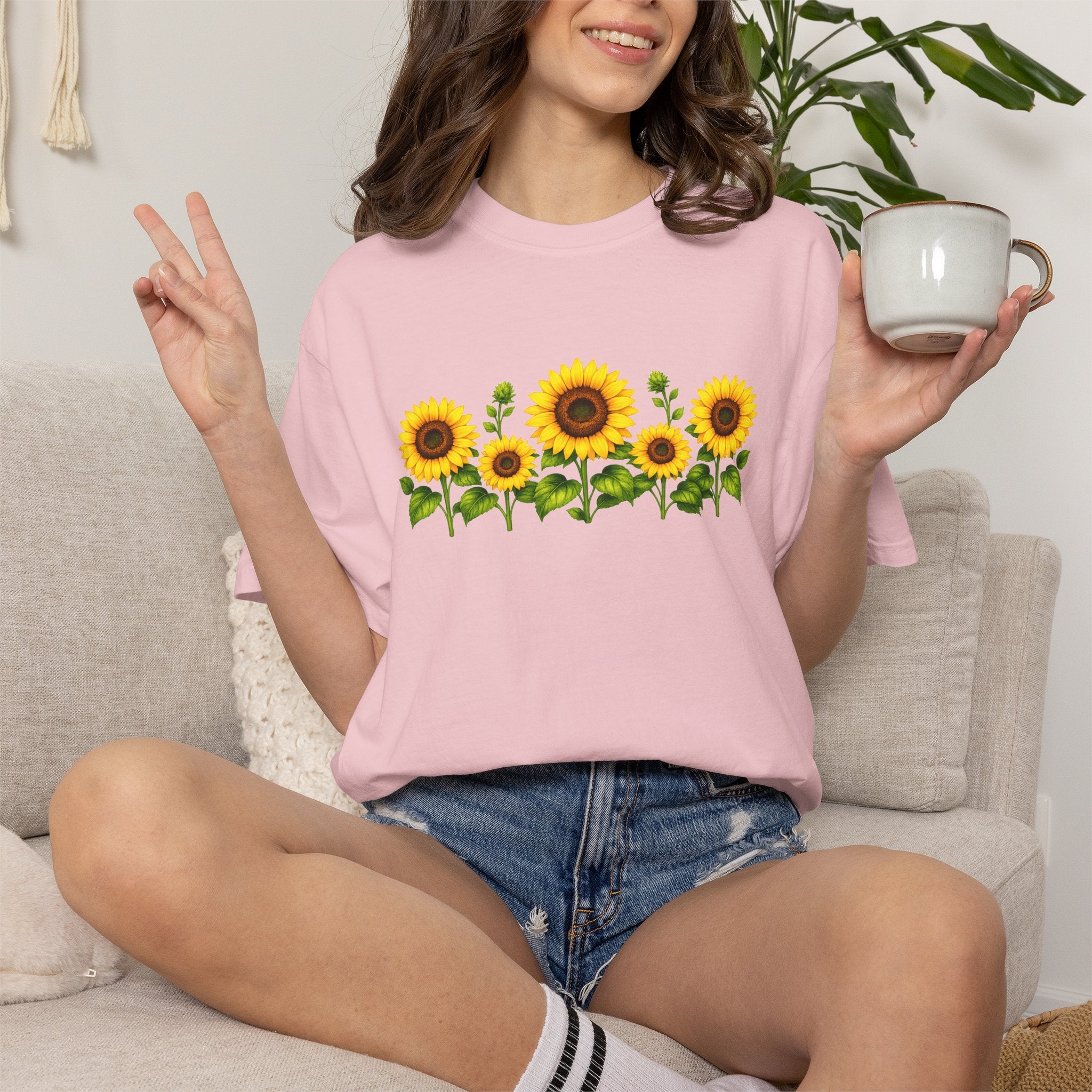 Sunflower Shirt for Women, Sunflower T-Shirt, Floral Graphic Tee, Botanical Shirt, Wildflower Tee, Comfort Colors 1717