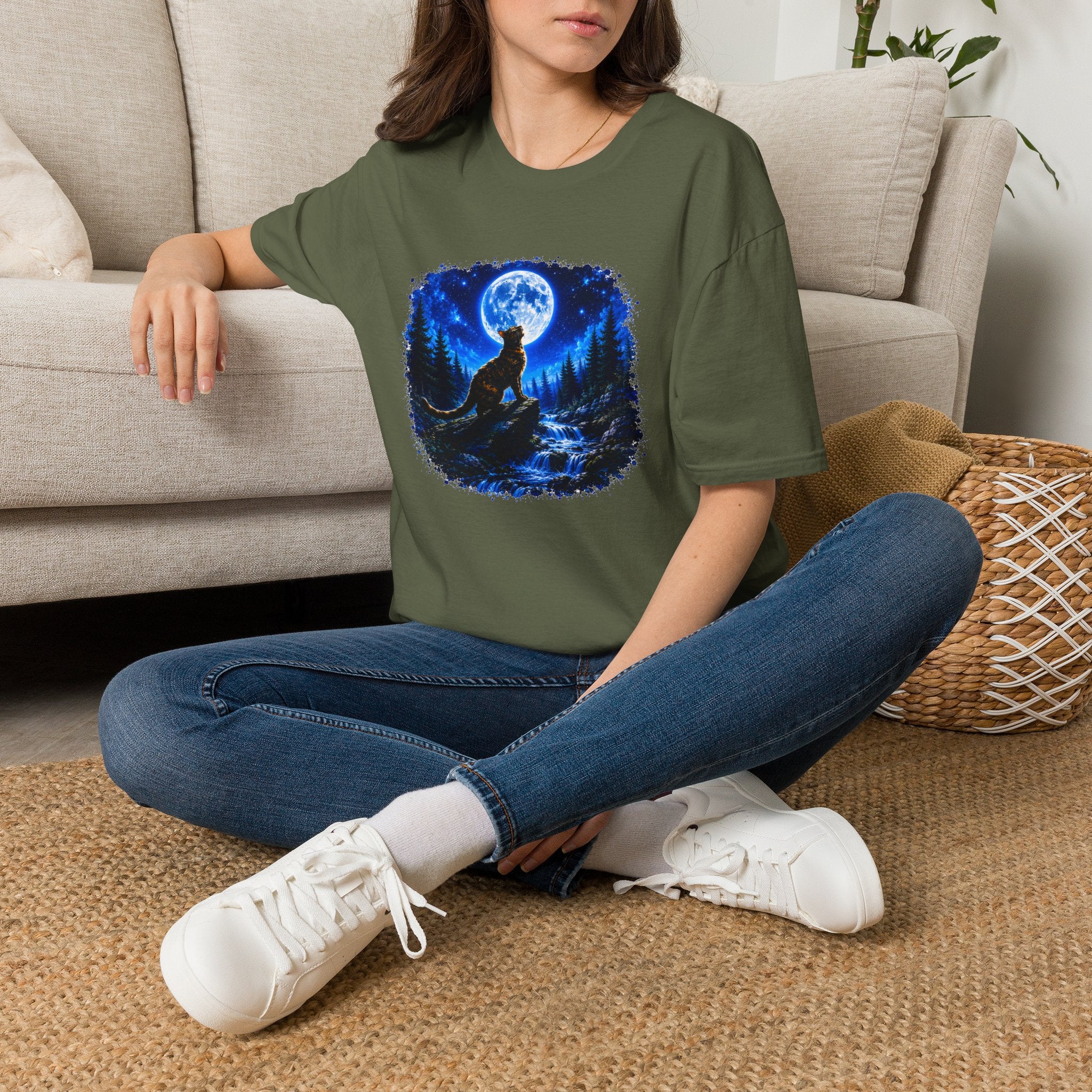 Cat Howl T-Shirt – Moonlit Night Graphic Tee