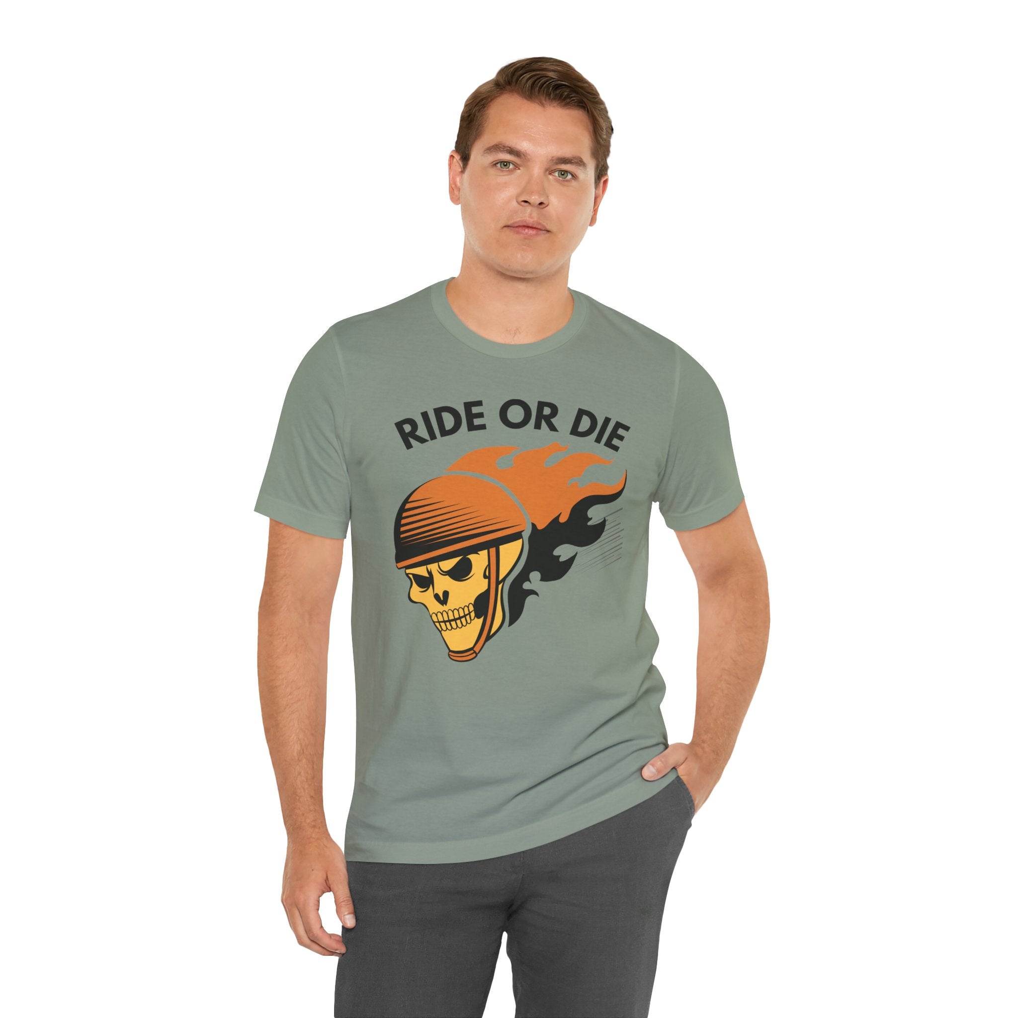 Ride or Die Skull Helmet T-Shirt | Biker Graphic Tee for Men | Vintage Motorcycle Shirt