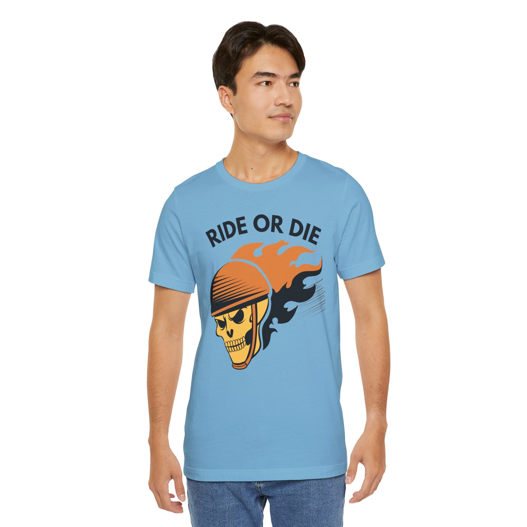 Ride or Die Skull Helmet T-Shirt | Biker Graphic Tee for Men | Vintage Motorcycle Shirt