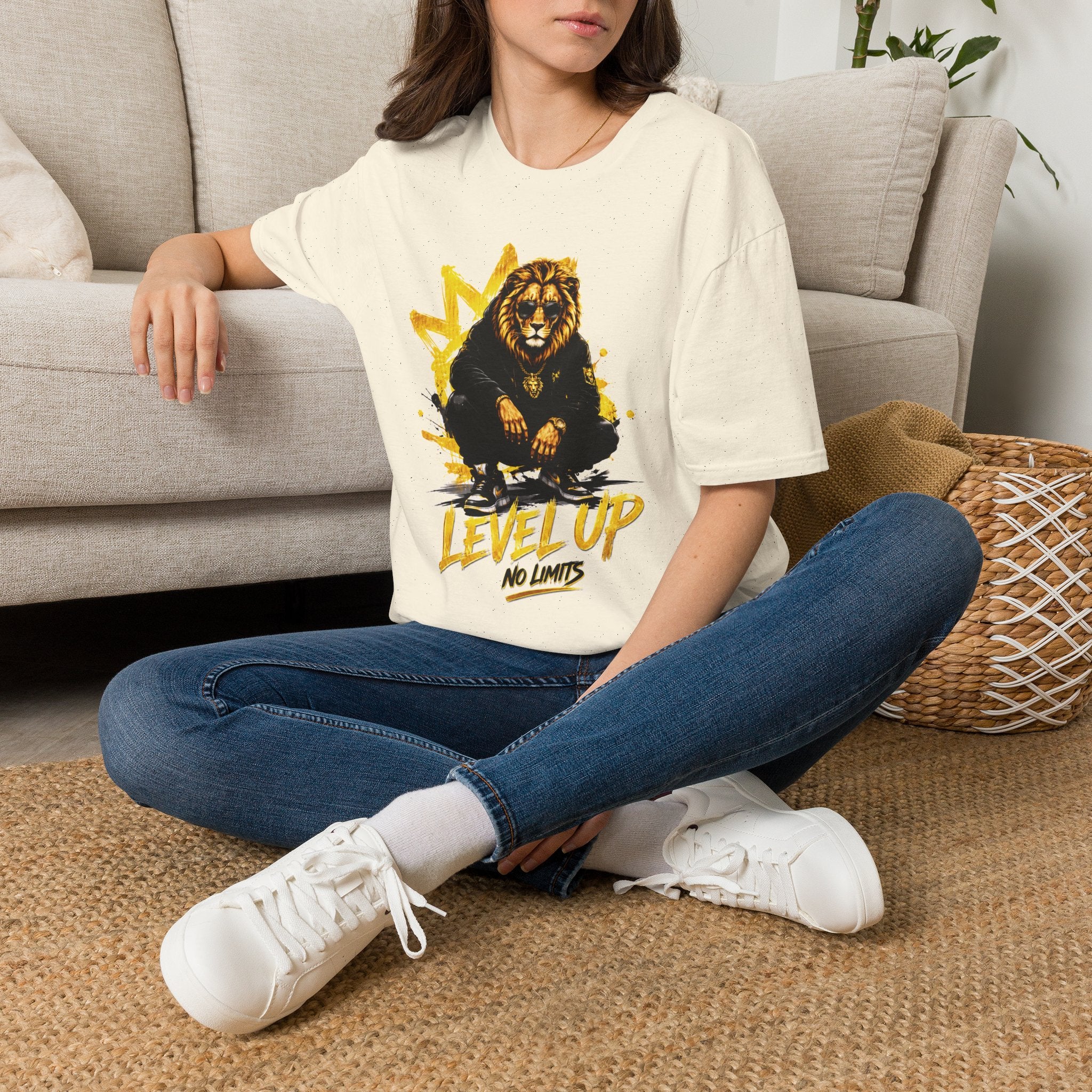 Lion 'Level Up No Limits' T-Shirt — Motivational Graphic Tee for Ambitious Souls