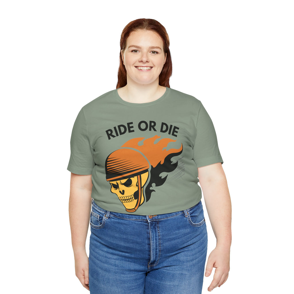 Ride or Die Skull Helmet T-Shirt | Biker Graphic Tee for Men | Vintage Motorcycle Shirt