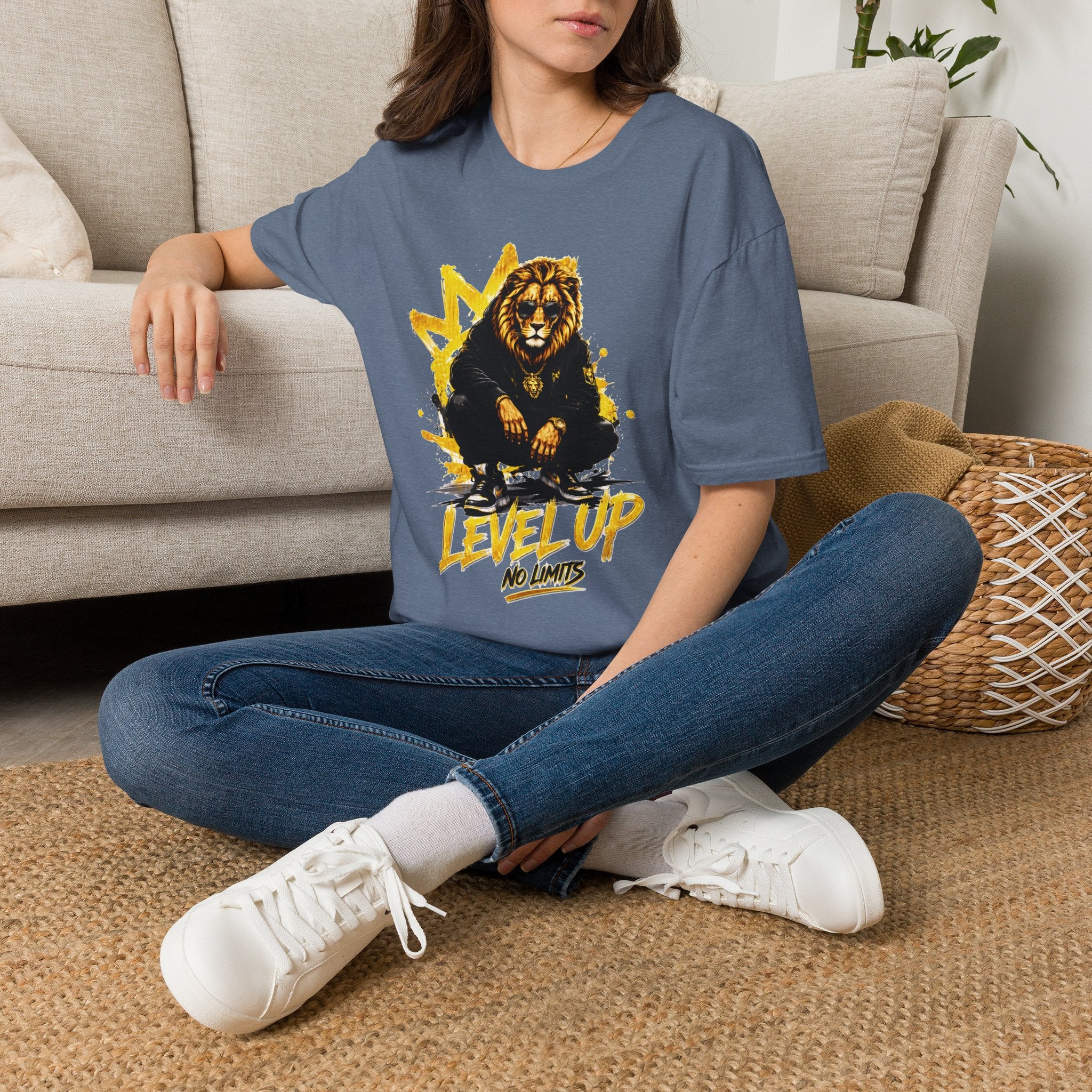 Lion 'Level Up No Limits' T-Shirt — Motivational Graphic Tee for Ambitious Souls