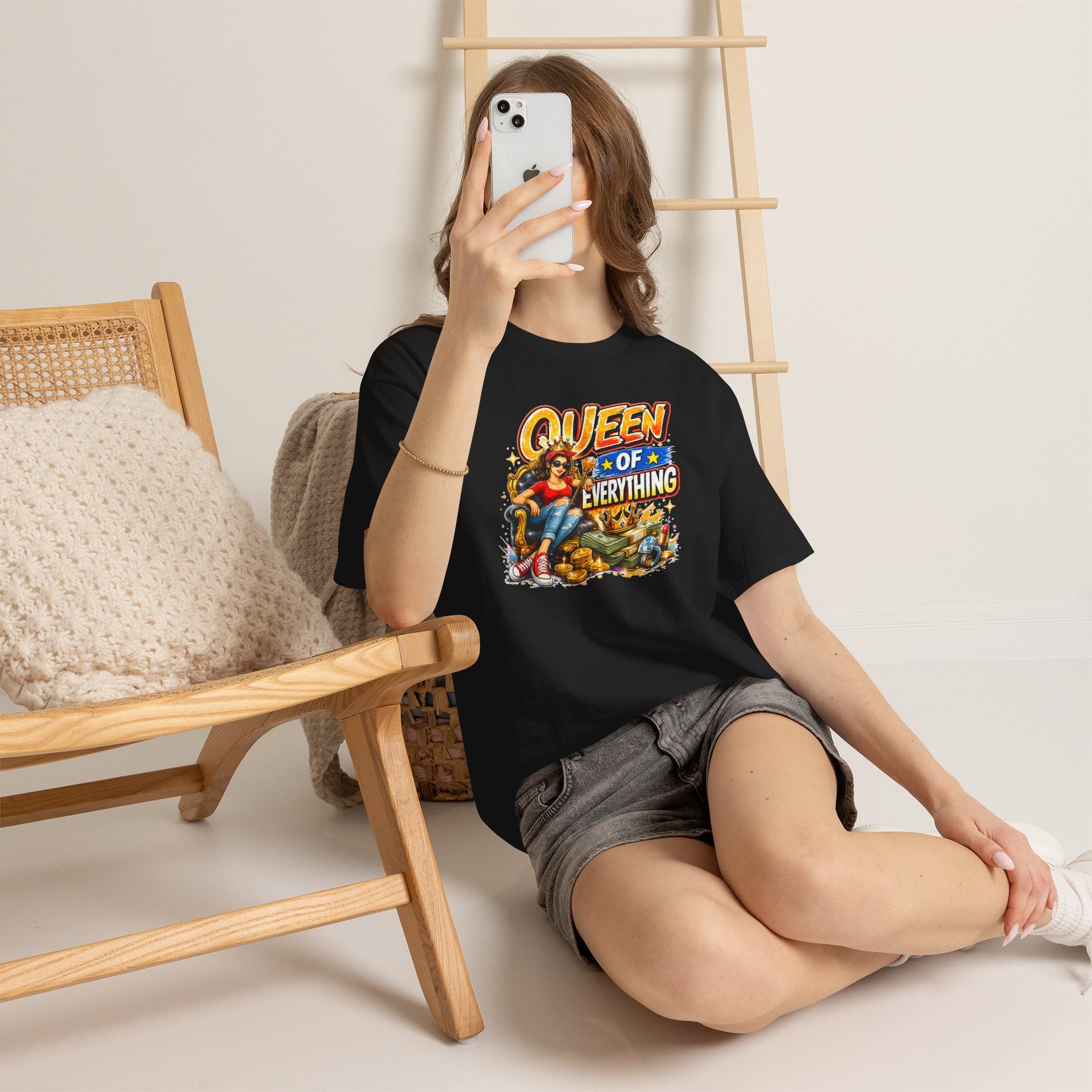 Queen of Everything Shirt | Funny Queen Graphic Tee | Gift for Mom | Boss Lady Shirt | Retro Vintage Tee