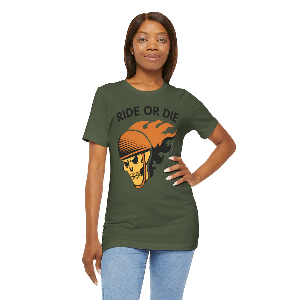 Ride or Die Skull Helmet T-Shirt | Biker Graphic Tee for Men | Vintage Motorcycle Shirt
