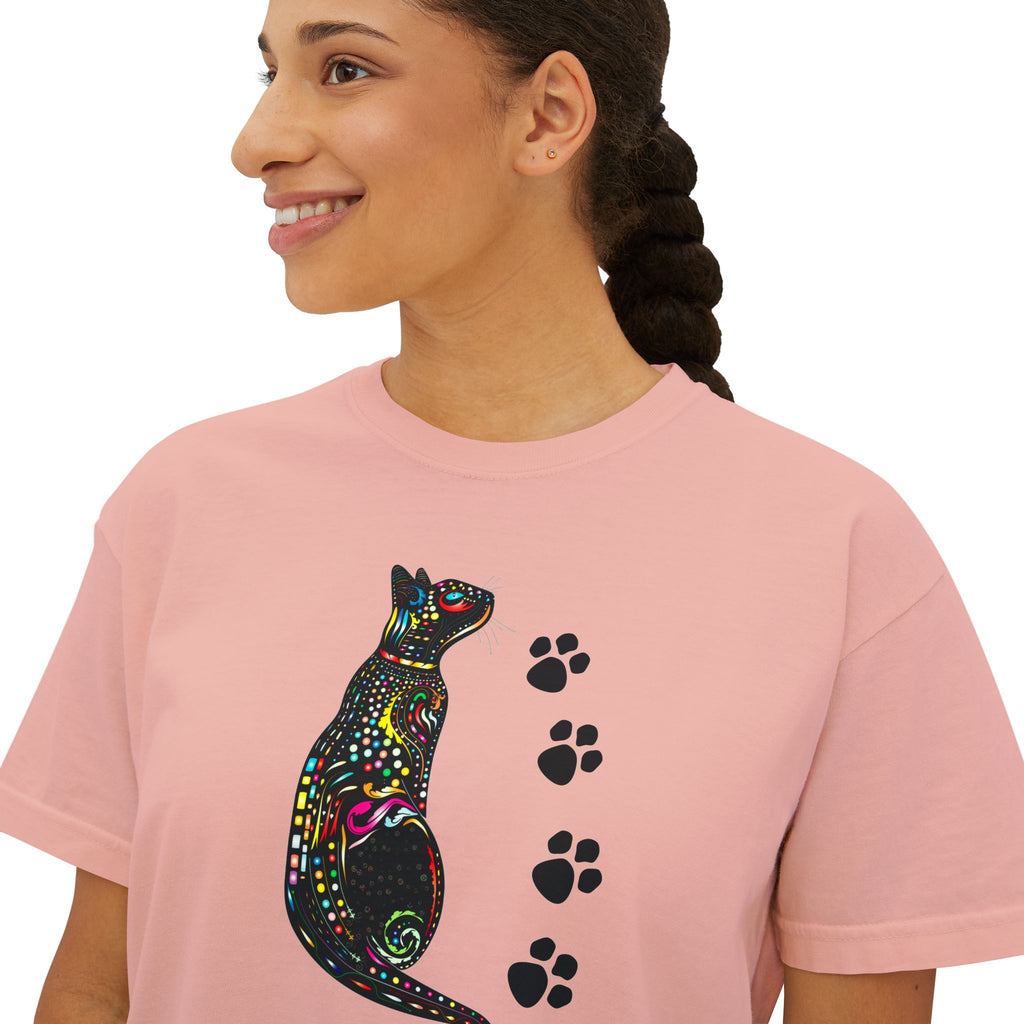 Black Cat Floral Graphic Tee, Cute Paw Print Boxy Shirt for Women