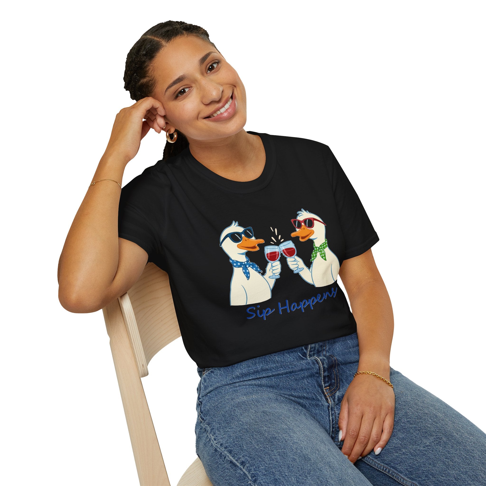 Funny Duck Shirt "Sip Happens" – Cute Drinking Ducks T-Shirt, Wine Lover Gift, Humor Graphic Tee, Casual Unisex Shirt