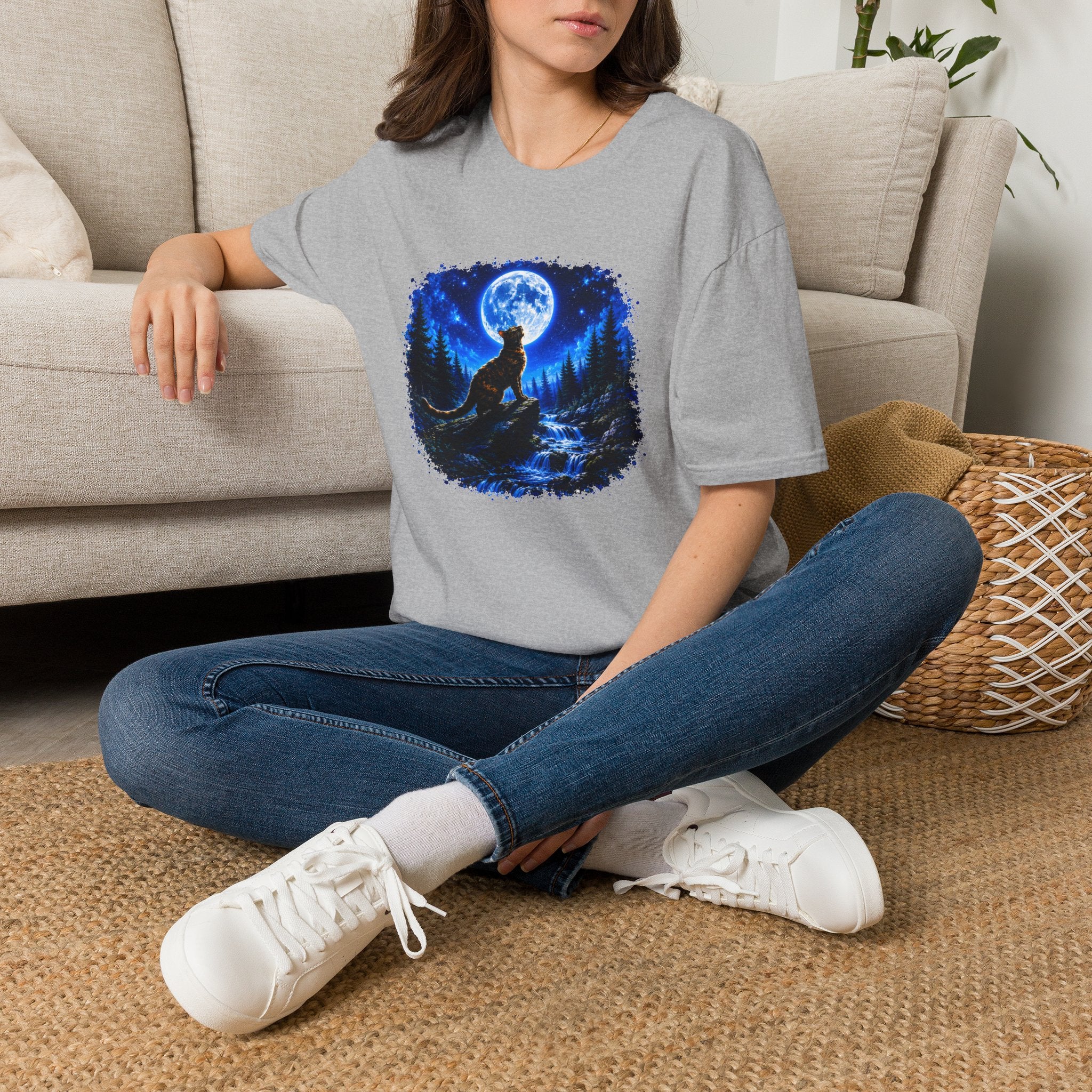 Cat Howl T-Shirt – Moonlit Night Graphic Tee