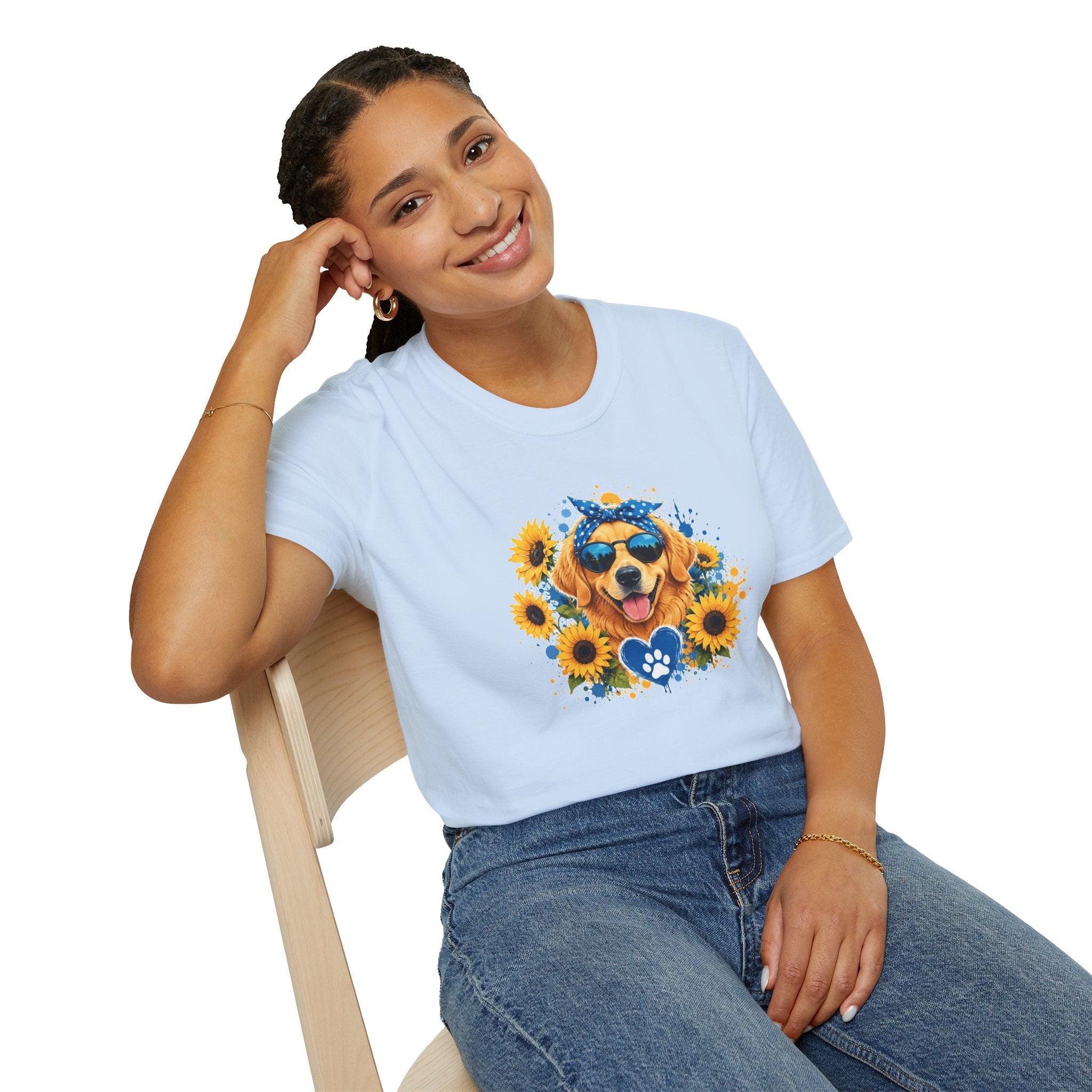 Golden Retriever Sunflower T-Shirt | Cute Dog Lover Shirt | Happy Puppy Graphic Tee | Floral Dog Mom Gift | Summer Unisex Tee