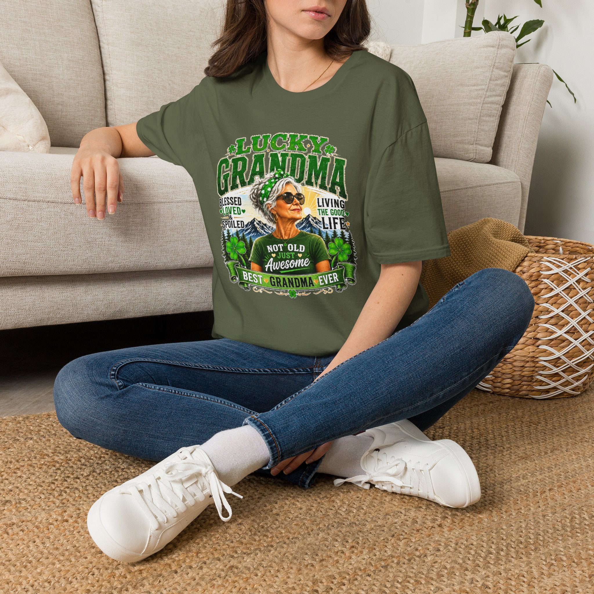 Lucky Grandma T-Shirt | Funny Grandma Shirt | Best Grandma Ever Tee | Grandma Gift | Vintage Grandma Graphic Tee | Gift for Nana | Mother's Day Shirt