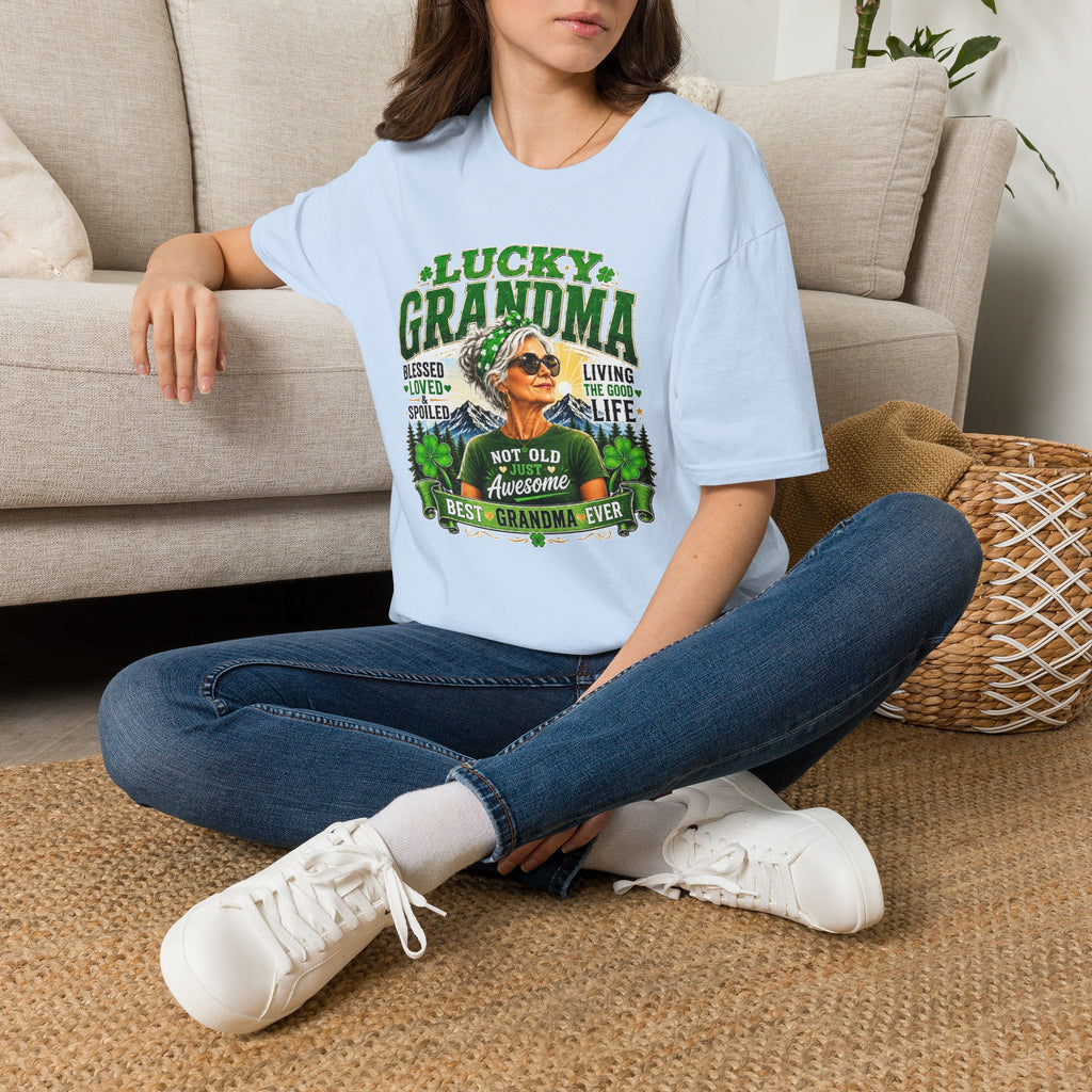 Lucky Grandma T-Shirt | Funny Grandma Shirt | Best Grandma Ever Tee | Grandma Gift | Vintage Grandma Graphic Tee | Gift for Nana | Mother's Day Shirt