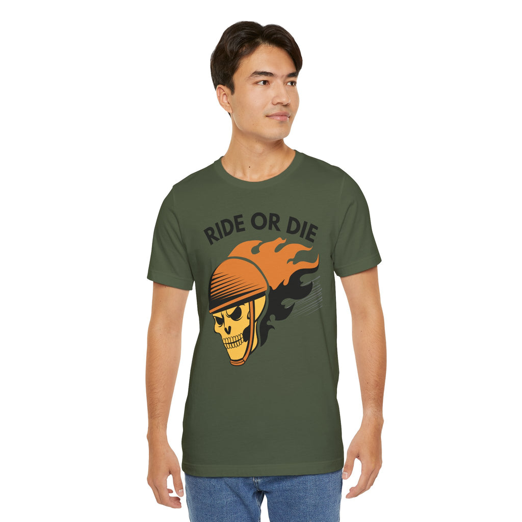 Ride or Die Skull Helmet T-Shirt | Biker Graphic Tee for Men | Vintage Motorcycle Shirt