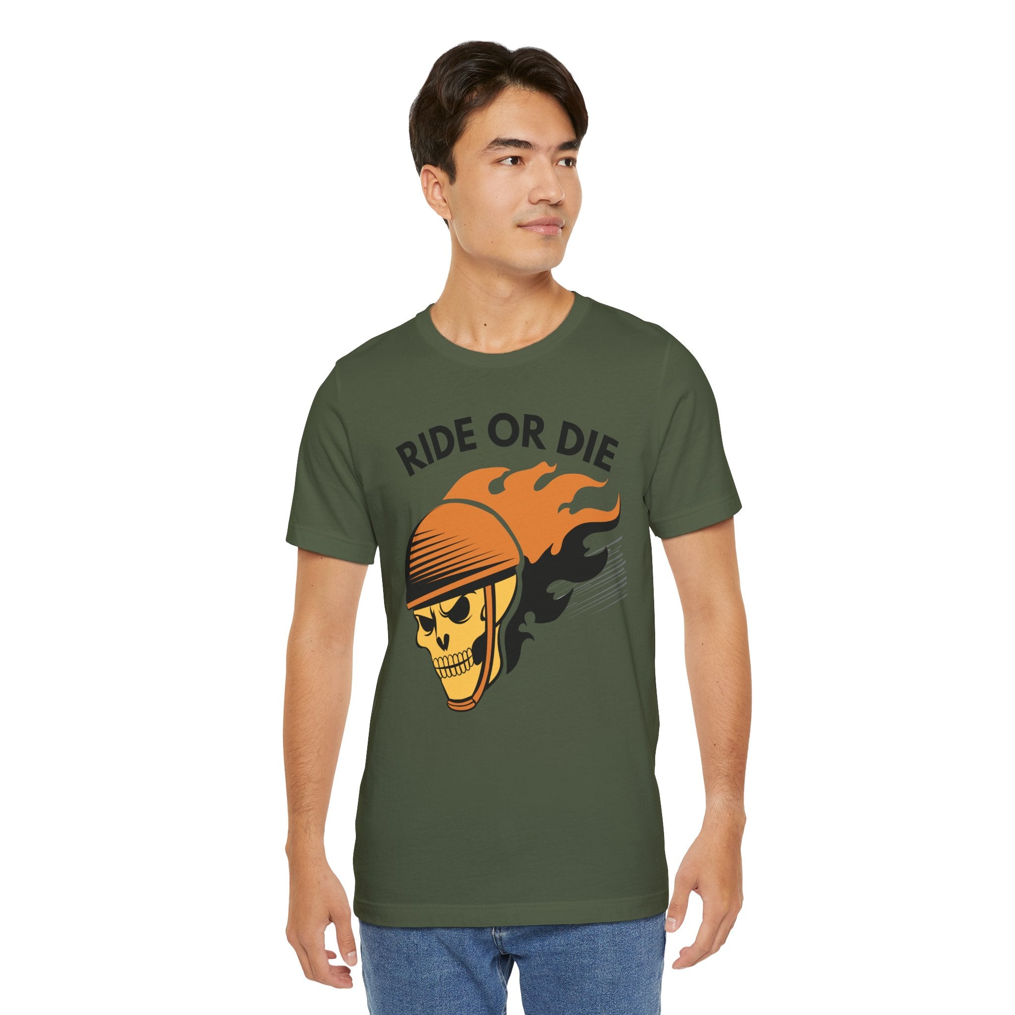 Ride or Die Skull Helmet T-Shirt | Biker Graphic Tee for Men | Vintage Motorcycle Shirt