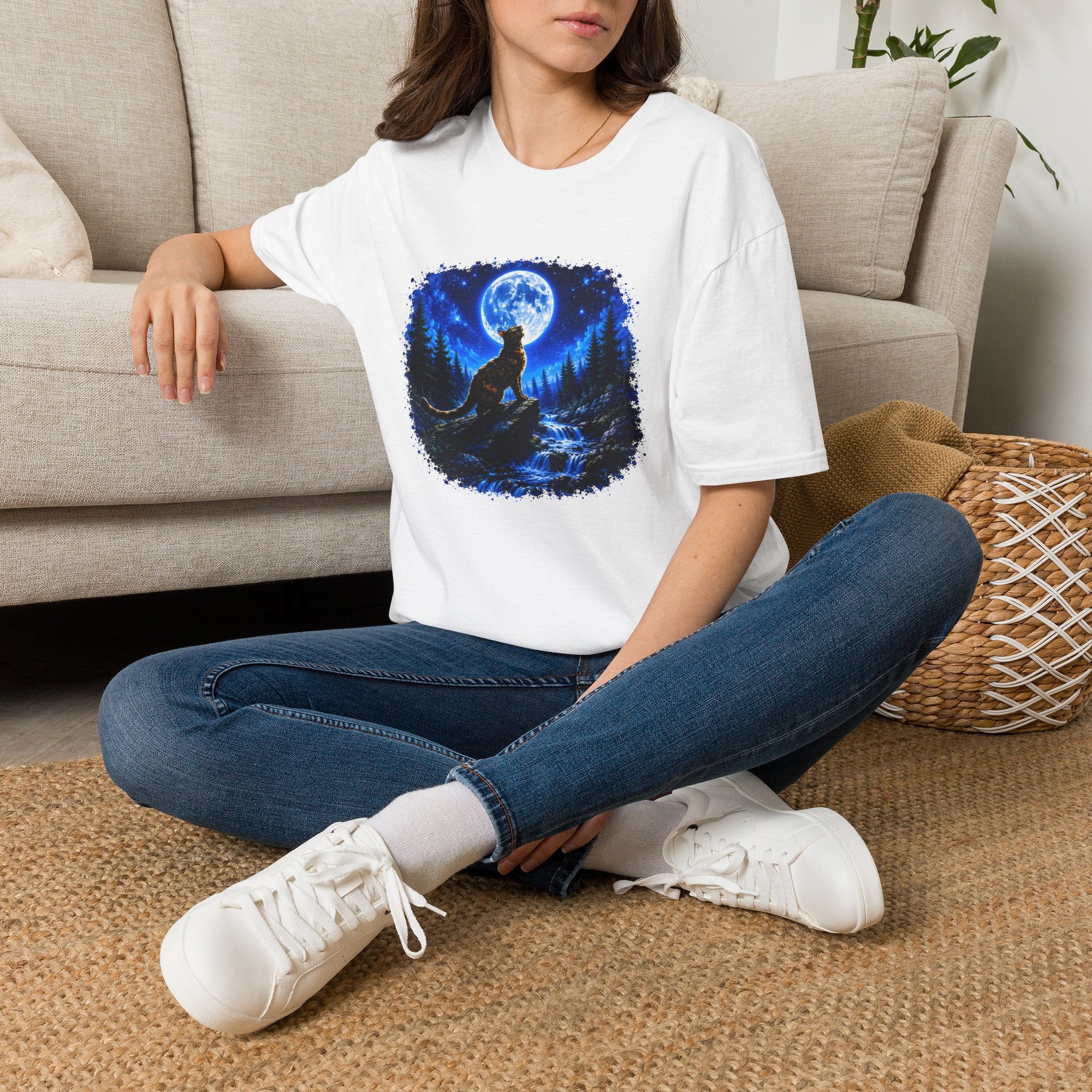 Cat Howl T-Shirt – Moonlit Night Graphic Tee