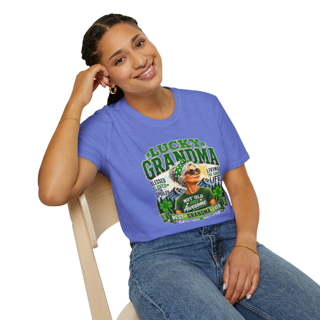 Lucky Grandma T-Shirt | Funny Grandma Shirt | Best Grandma Ever Tee | Grandma Gift | Vintage Grandma Graphic Tee | Gift for Nana | Mother's Day Shirt