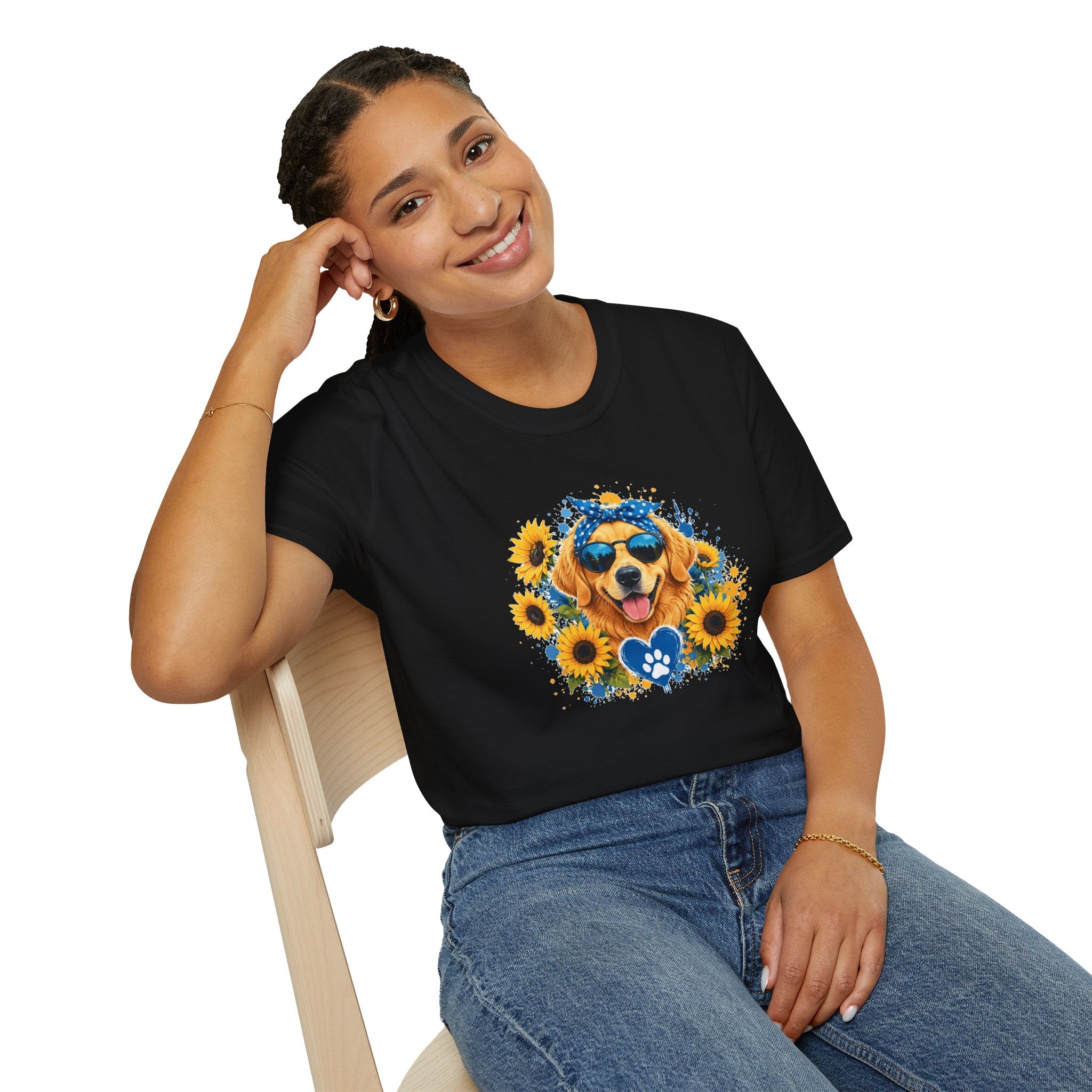 Golden Retriever Sunflower T-Shirt | Cute Dog Lover Shirt | Happy Puppy Graphic Tee | Floral Dog Mom Gift | Summer Unisex Tee