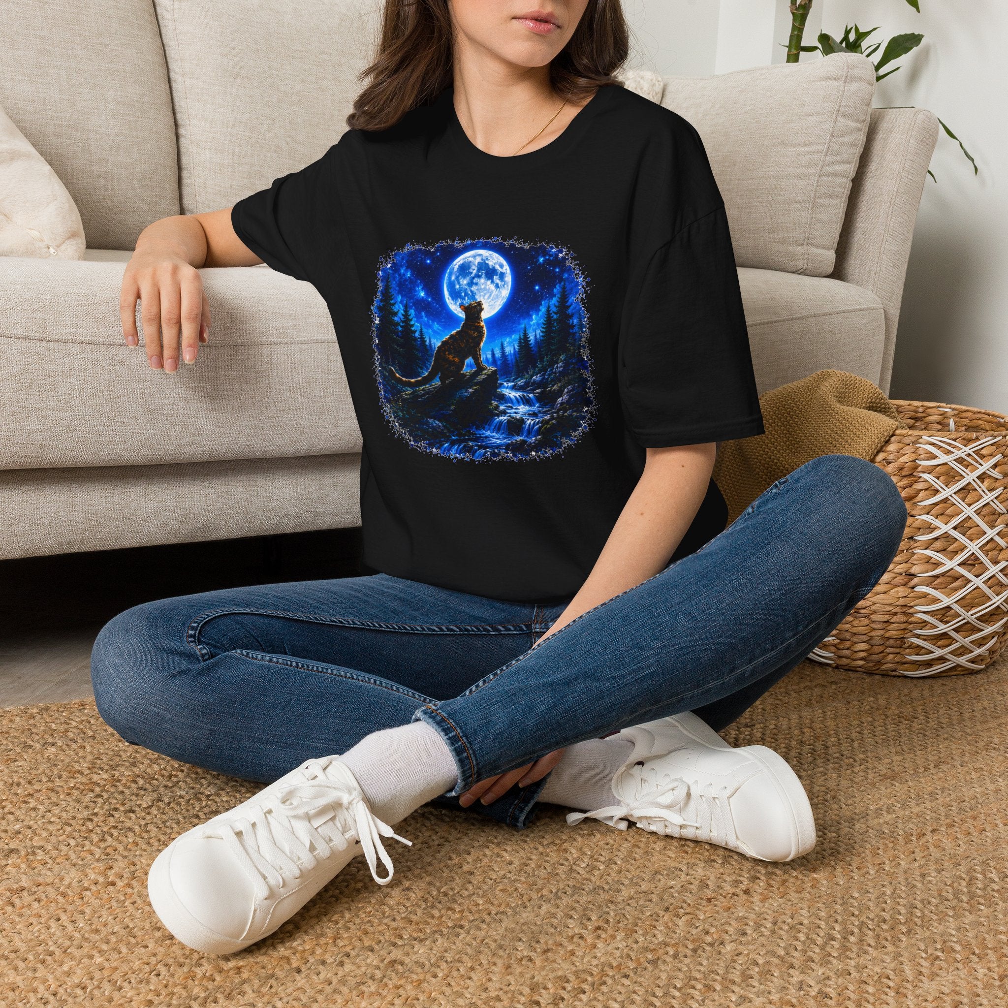 Cat Howl T-Shirt – Moonlit Night Graphic Tee