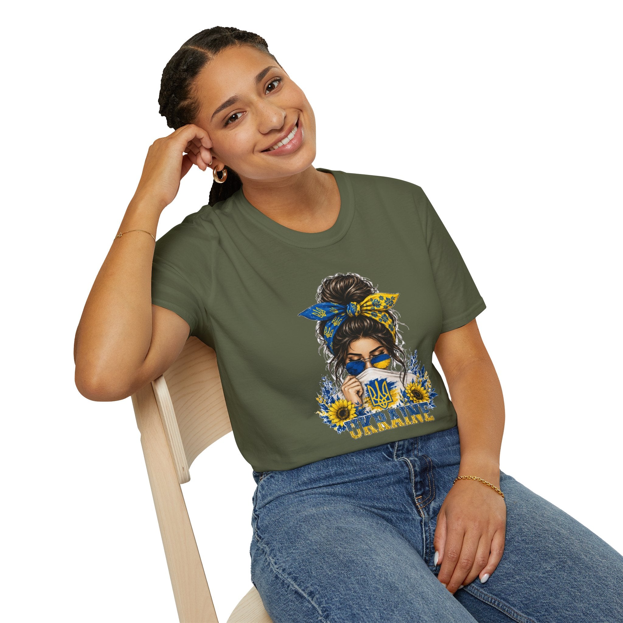 Ukraine Sunflower Bandana T-Shirt — Stylish Patriotic Graphic Tee